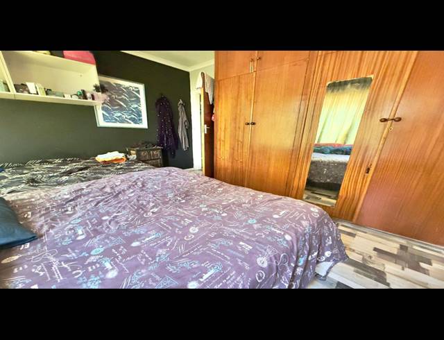 3 BEDROOM FREEHOLD FOR SALE IN MINNEBRON
